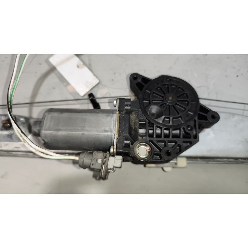Recambio de elevalunas delantero derecho para nissan trucks atleon tk160.95 referencia OEM IAM 807009X001 - Blanco 5