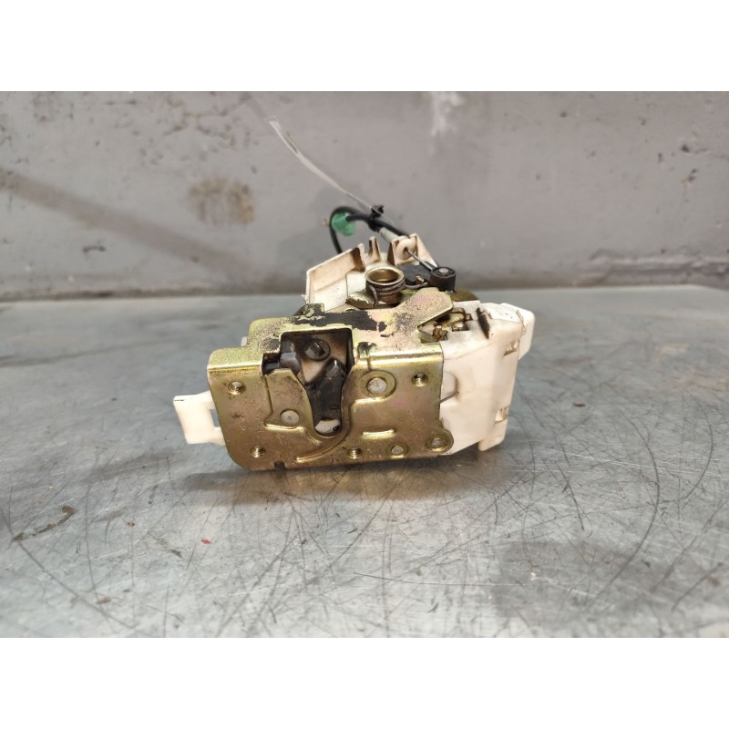 Recambio de cerradura puerta trasera izquierda para ford mondeo iii turnier (bwy) 2.0 tdci referencia OEM IAM XS41A26413CG  