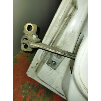 Recambio de puerta delantera derecha para mercedes-benz axor 2-ejes 18 ton 2004 referencia OEM IAM   