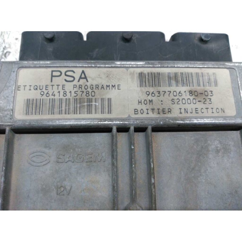 Recambio de centralita motor uce para peugeot 206 berlina referencia OEM IAM 9641815780 9637706180 SAGEM - Blanco 3