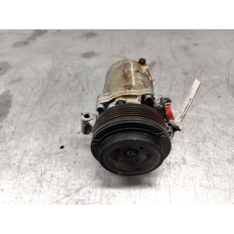 Recambio de compresor aire acondicionado para bmw serie 3 berlina (e46) 320d referencia OEM IAM - Blanco 4