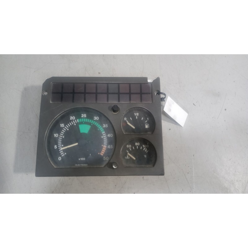 Recambio de cuadro instrumentos para iveco daily caja abierta / volquete 30-10 classic, caja abierta referencia OEM IAM 4845272 