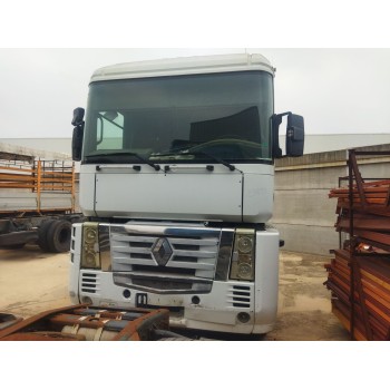 RENAULT MAGNUM AB 2005