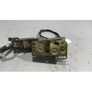 Recambio de cerradura puerta delantera derecha para renault magnum ab diesel referencia OEM IAM 7482280160  
