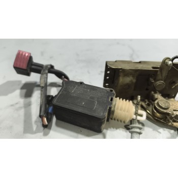 Recambio de cerradura puerta delantera derecha para renault magnum ab diesel referencia OEM IAM 7482280160  