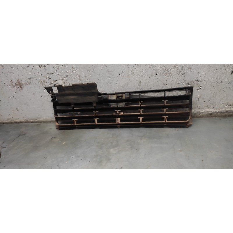 Recambio de rejilla delantera para mitsubishi montero (v20/v40) 2.5 turbodiesel referencia OEM IAM 2