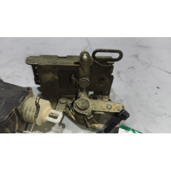 Recambio de cerradura puerta delantera derecha para renault magnum ab diesel referencia OEM IAM 7482280160  