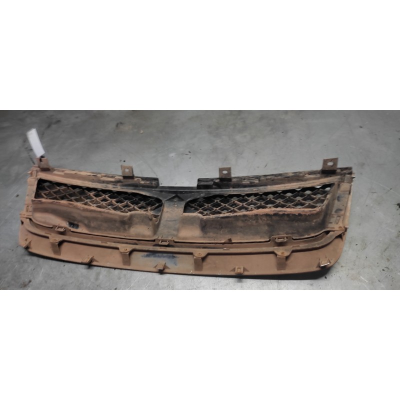 Recambio de rejilla delantera para suzuki grand vitara jb (jt) 1.6 16v cat referencia OEM IAM 2