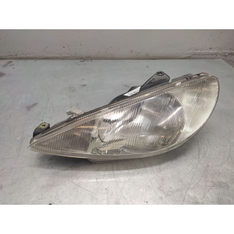 Recambio de faro izquierdo para peugeot 206 berlina xt referencia OEM IAM   