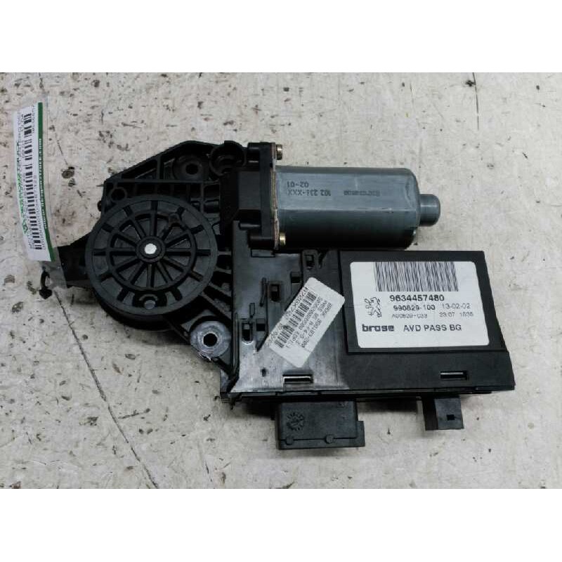 Recambio de motor elevalunas delantero derecho para peugeot 307 (s1) xs referencia OEM IAM 9634457480 0130821766 BOSCH 2