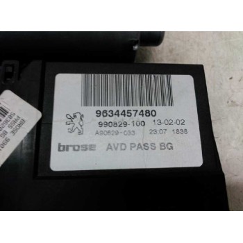 Recambio de motor elevalunas delantero derecho para peugeot 307 (s1) xs referencia OEM IAM 9634457480 0130821766 BOSCH