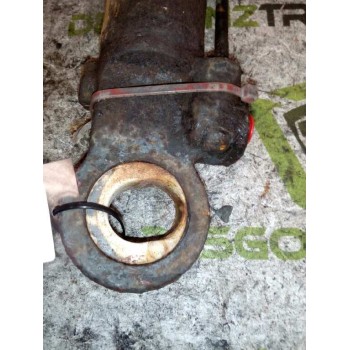 Recambio de brazo elevacion cabina para mercedes trucks lk/ln2 1120 (201-211cv) referencia OEM IAM 6745530105  