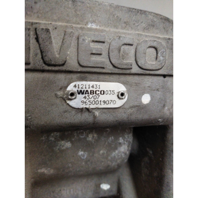 Recambio de soporte pedales para iveco stralis (ad/at) 10.3 diesel referencia OEM IAM 41211431 9650019070 - Blanco 2