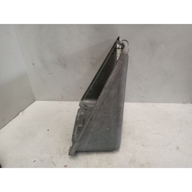 Recambio de tapa bateria para iveco eurocargo 05.03  5.9 diesel referencia OEM IAM 504077600 2