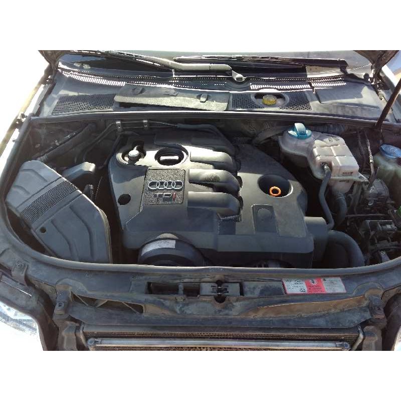 AUDI A4 BERLINA (8E)