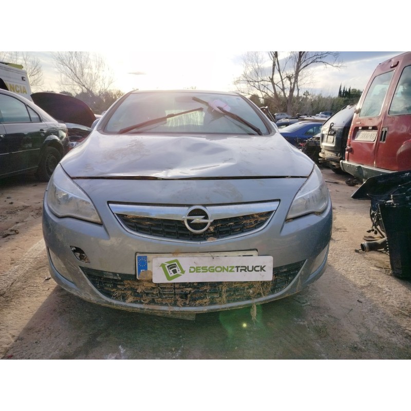 opel astra j (p10) del año 2012
