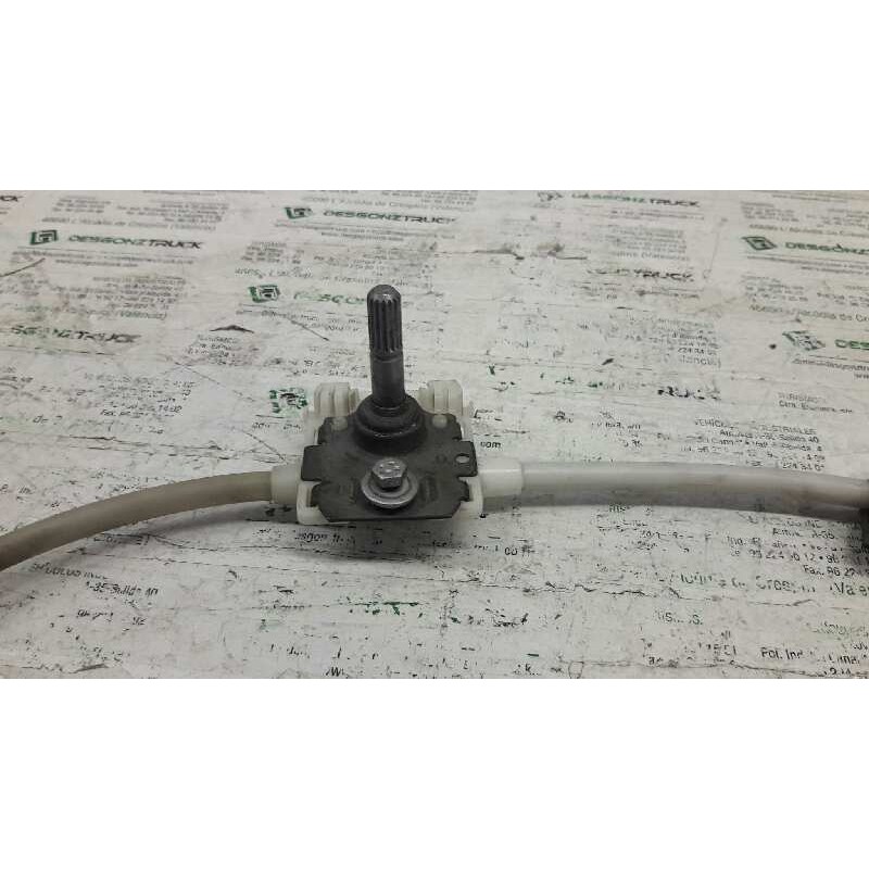 Recambio de elevalunas trasero derecho para renault megane i berlina hatchback (ba0) 1.6e alize referencia OEM IAM - Blanco 2