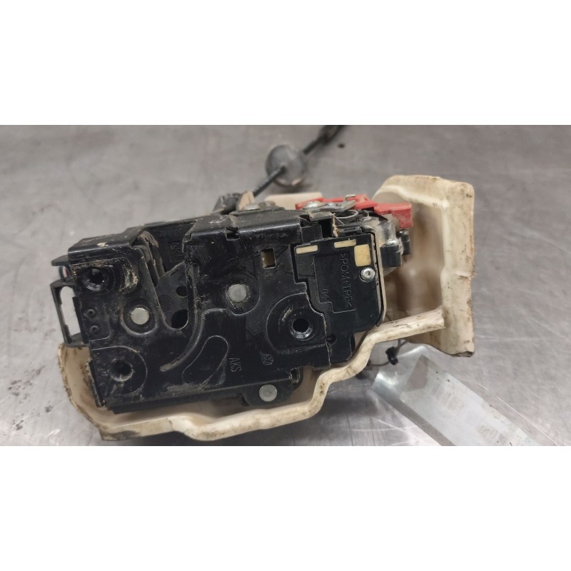 Recambio de cerradura puerta delantera derecha para volkswagen golf v (1k1) 1.9 tdi referencia OEM IAM - Negro 2