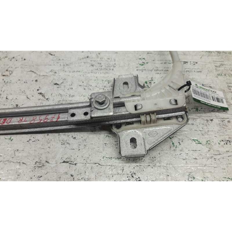 Recambio de elevalunas trasero derecho para renault megane i berlina hatchback (ba0) 1.6e alize referencia OEM IAM - Blanco 3