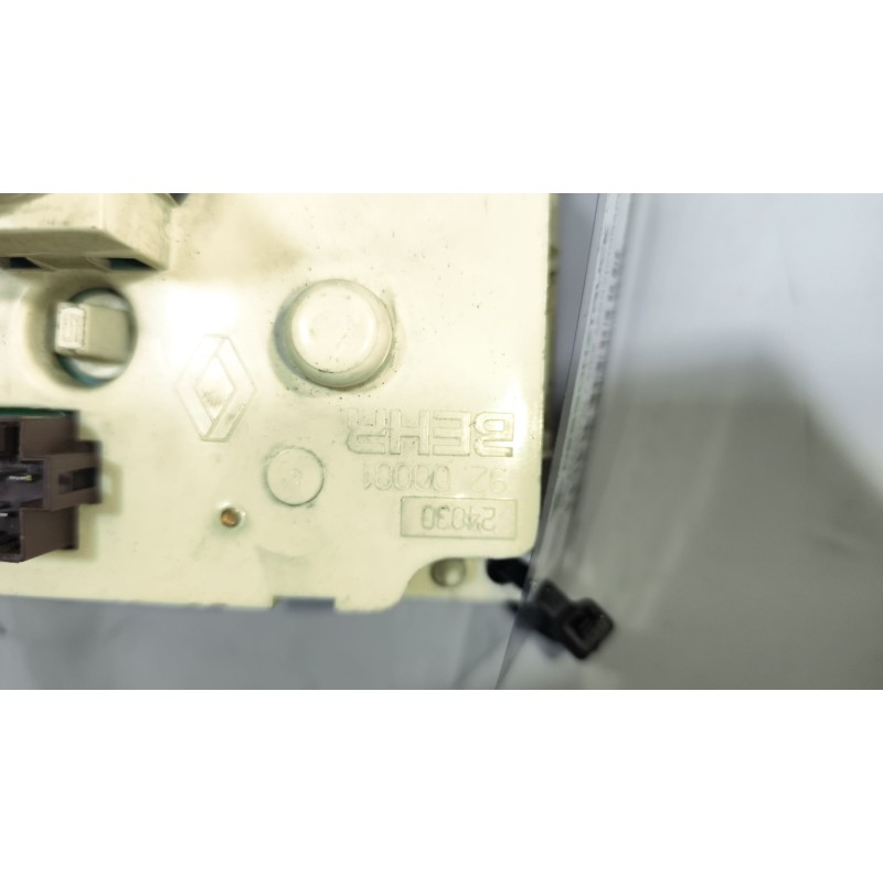 Recambio de mando calefaccion / aire acondicionado para renault magnum ab diesel referencia OEM IAM 5010290297 - Blanco 8