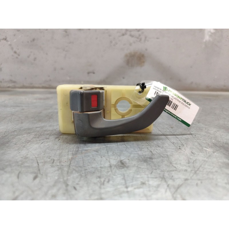 Recambio de maneta interior delantera izquierda para hyundai tucson (jm) 2.0 crdi comfort (4wd) referencia OEM IAM   