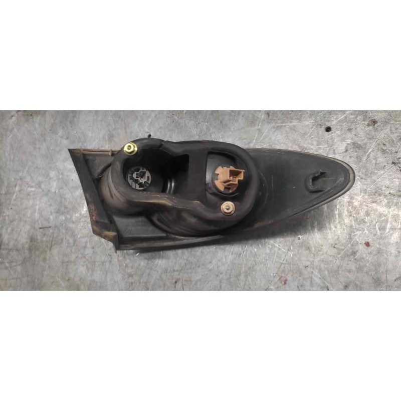Recambio de piloto trasero derecho para mazda 6 berlina (gg) 2.0 crtd 136 active (4-ptas.) referencia OEM IAM - Gris 2