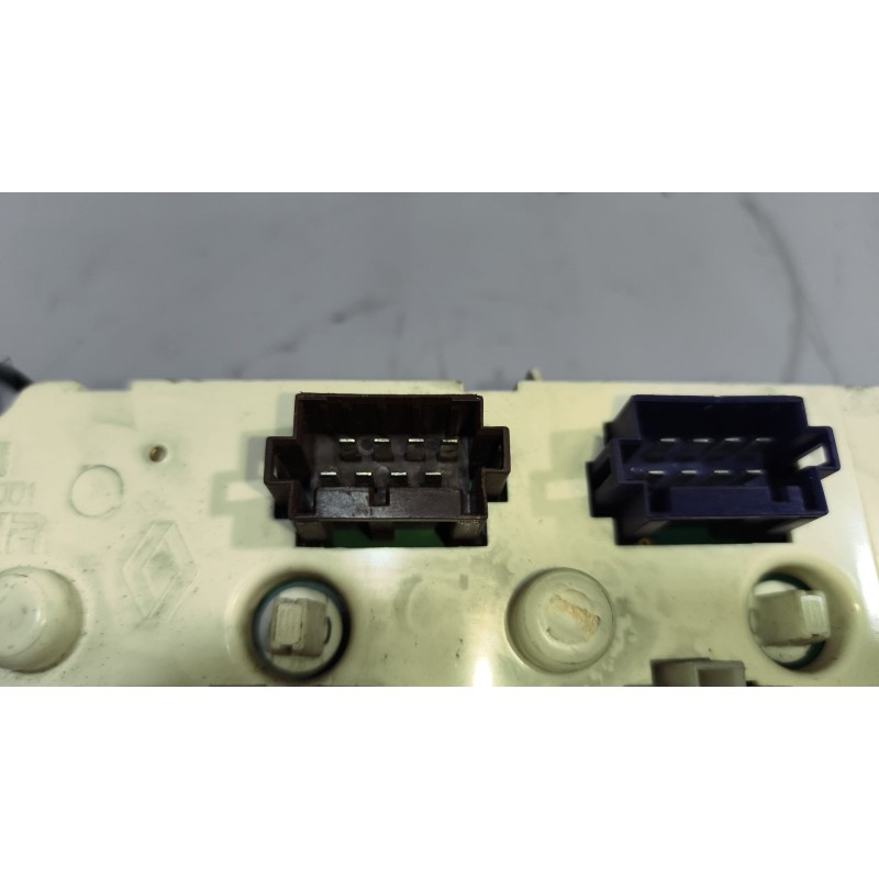 Recambio de mando calefaccion / aire acondicionado para renault magnum ab diesel referencia OEM IAM 5010290297 - Blanco 11