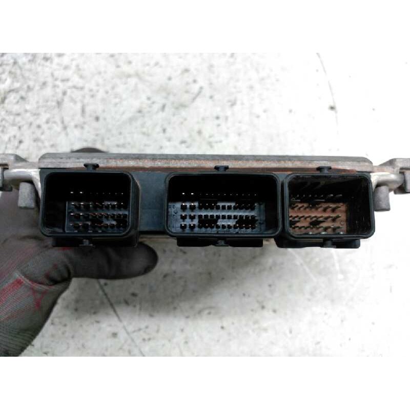 Recambio de centralita motor uce para peugeot 307 (s1) xs referencia OEM IAM 9644606180 0281010779 BOSCH 3