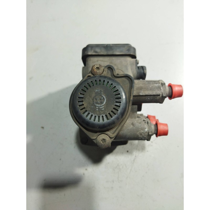 Recambio de valvula aire para renault midlum 4.8 diesel referencia OEM IAM 21122038 K020625 VALVULA EBS - Blanco 4