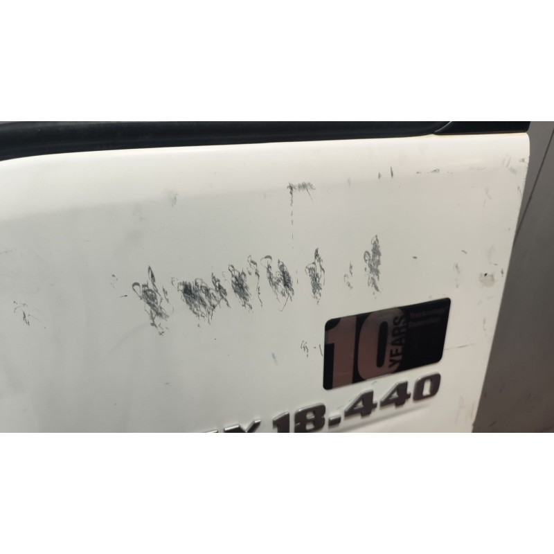 Recambio de puerta delantera izquierda para man tgx 18.440 fg / 4x2 bl xl referencia OEM IAM 81626004129 6