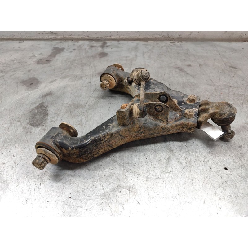 Recambio de brazo suspension inferior delantero izquierdo para kia sorento 2.5 crdi ex referencia OEM IAM 2
