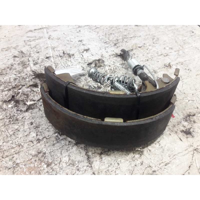 Recambio de zapatas de freno traseras para toyota land cruiser 70 2.4 (86 cv / 63 kw) [2lt] - turbo diesel referencia OEM IAM 90 - Gris 3