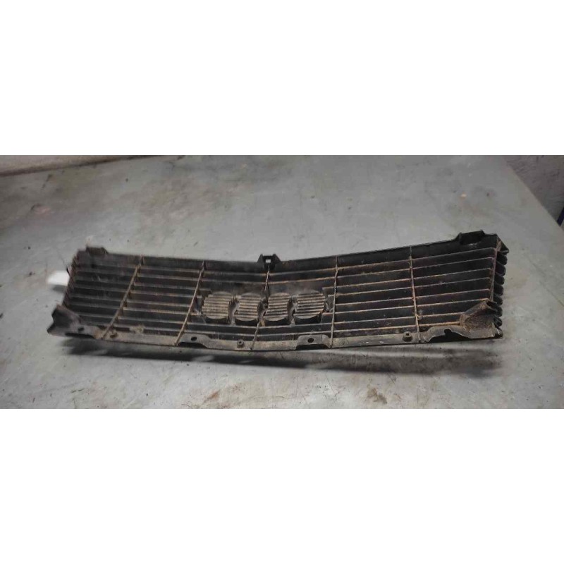 Recambio de rejilla delantera para audi 100 berlina (443) 1.9 referencia OEM IAM 443853055A 2