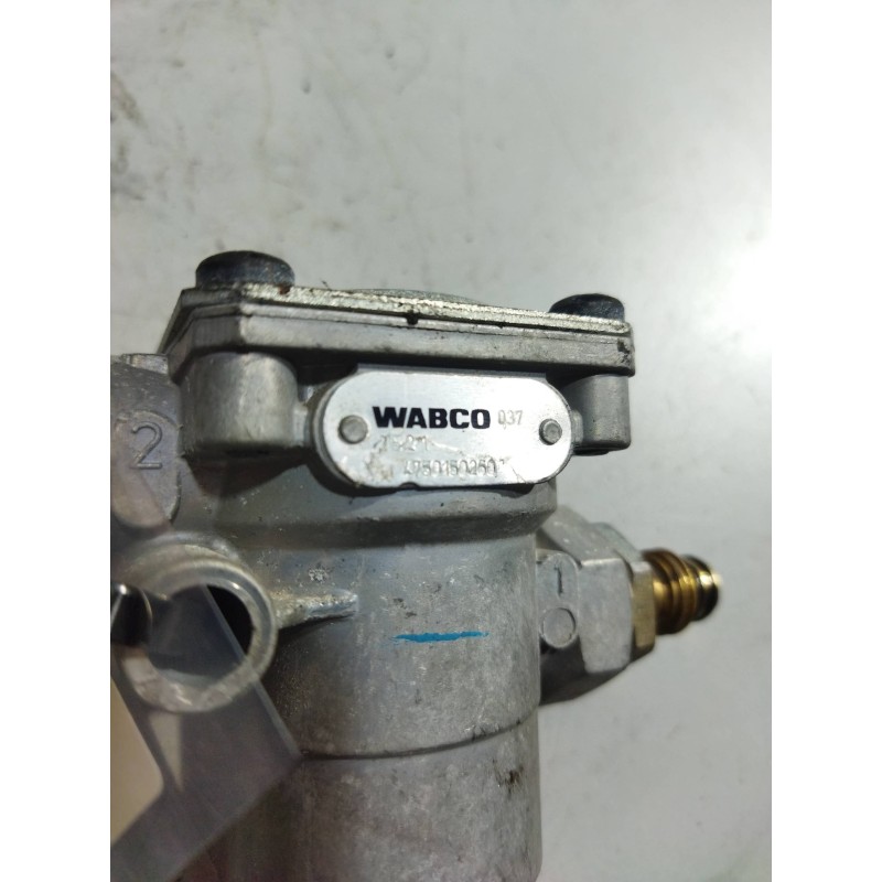 Recambio de valvula aire para renault d narrow referencia OEM IAM 4750150260 P21076527 - Blanco 2