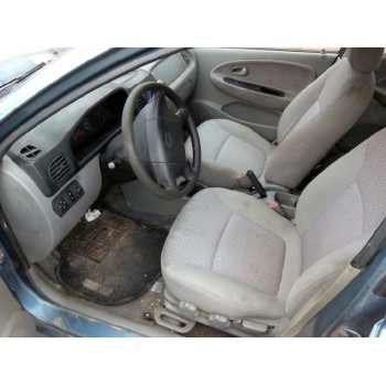 kia rio del año 2002