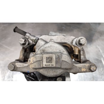 Recambio de pinza freno delantera derecha para infiniti q30 1.5 d referencia OEM IAM A24638  