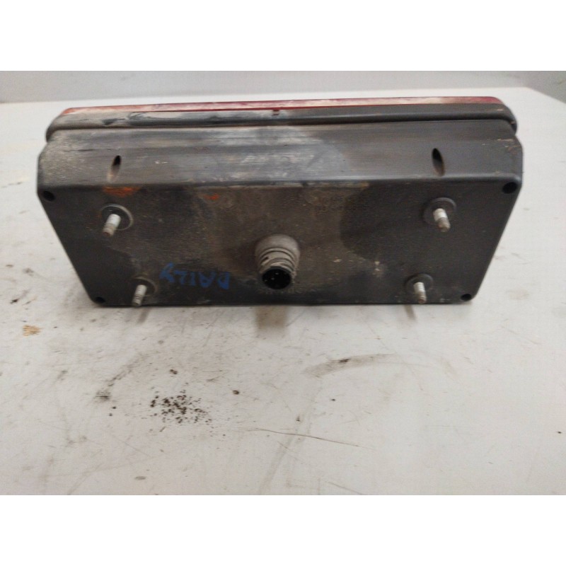 Recambio de piloto trasero izquierdo para iveco daily chasis- cabina (1999 =>) referencia OEM IAM   PILOTO UNIVERSAL CAMION - Blanco 2