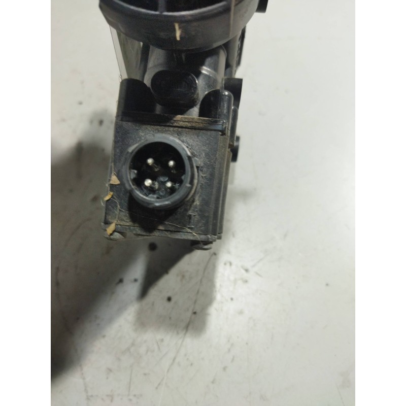 Recambio de valvula aire para renault d narrow referencia OEM IAM 21083657 K019820 - Blanco 2