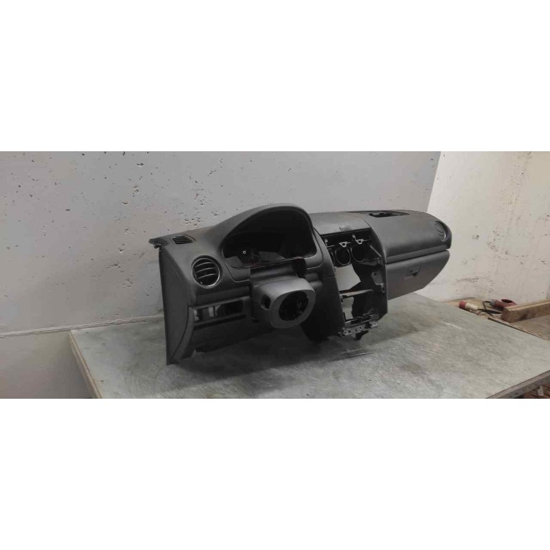 Recambio de salpicadero para mazda 6 berlina (gg) 2.0 crtd 136 active (4-ptas.) referencia OEM IAM - Gris 2