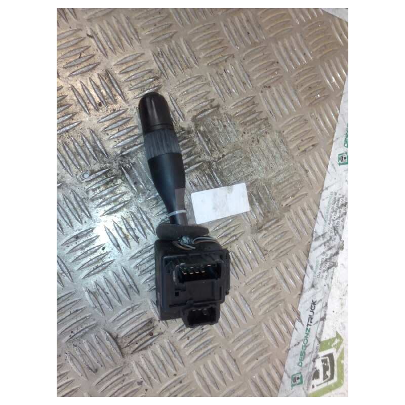 Recambio de mando intermitentes para renault magnum e-tech 2000  chasis 4 x 2 larga distancia referencia OEM IAM 5001837501 - Blanco 2