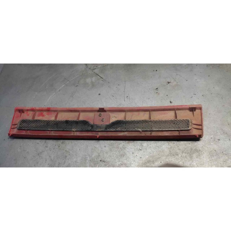 Recambio de rejilla delantera central para seat ibiza crono referencia OEM IAM  ROJO 2