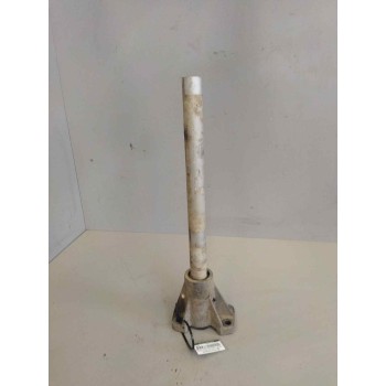 Recambio de soporte guardabarros trasero para renault premium lander 10.8 diesel referencia OEM IAM 7401079959 7420821476 