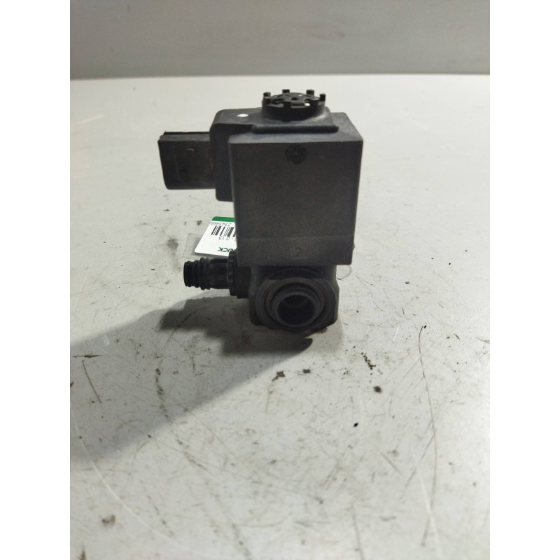 Recambio de valvula aire para renault d narrow referencia OEM IAM 23439998  ELECTROVALVULA - Blanco 3
