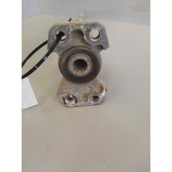 Recambio de soporte guardabarros trasero para renault premium lander 10.8 diesel referencia OEM IAM 7401079959 7420821476 