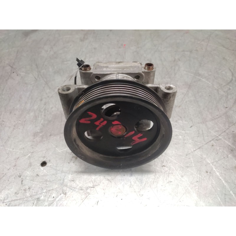 Recambio de bomba direccion para ford fiesta (cbk) ambiente referencia OEM IAM 2S6C3A696GD  