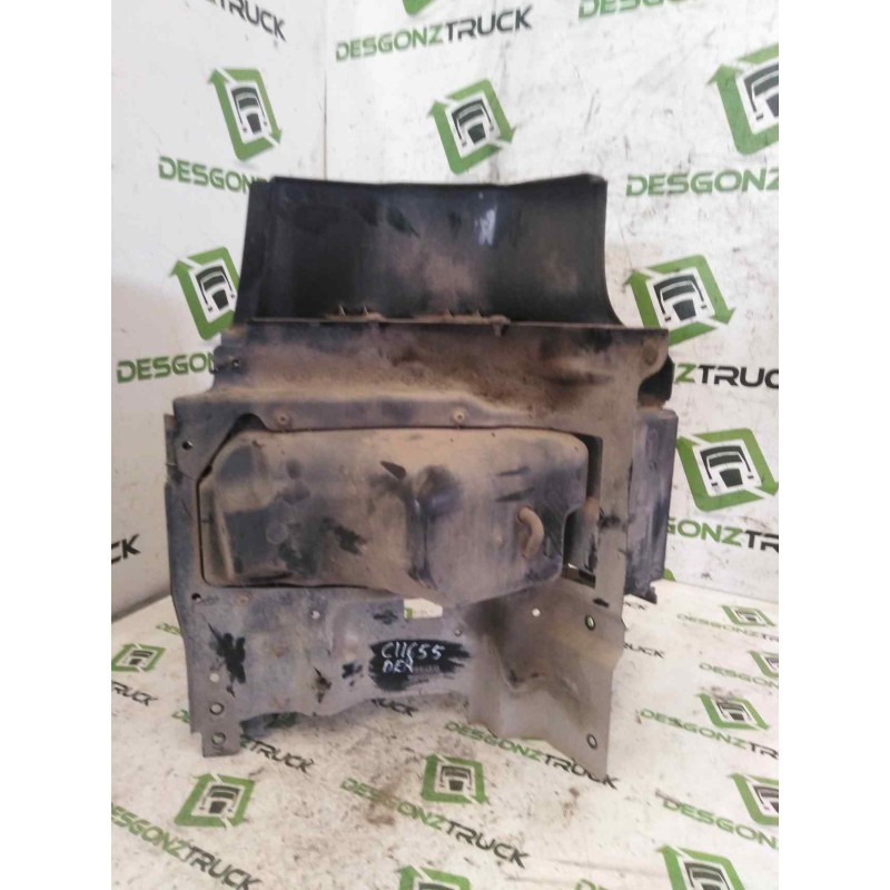 Recambio de soporte faro derecho para scania serie p/g/r (c-clase) 11.7 diesel referencia OEM IAM - Blanco 2