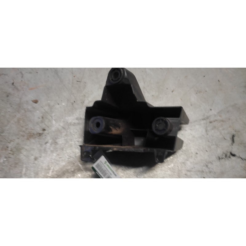 Recambio de soportes paragolpes para citroën c4 berlina exclusive referencia OEM IAM 9650693680 DELANTERA IZQUIERDA 2