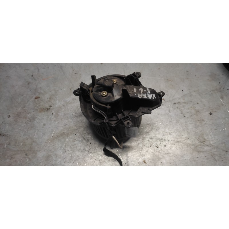 Recambio de ventilador calefaccion para citroën xsara berlina 1.6i 16v exclusive referencia OEM IAM 21068123 2