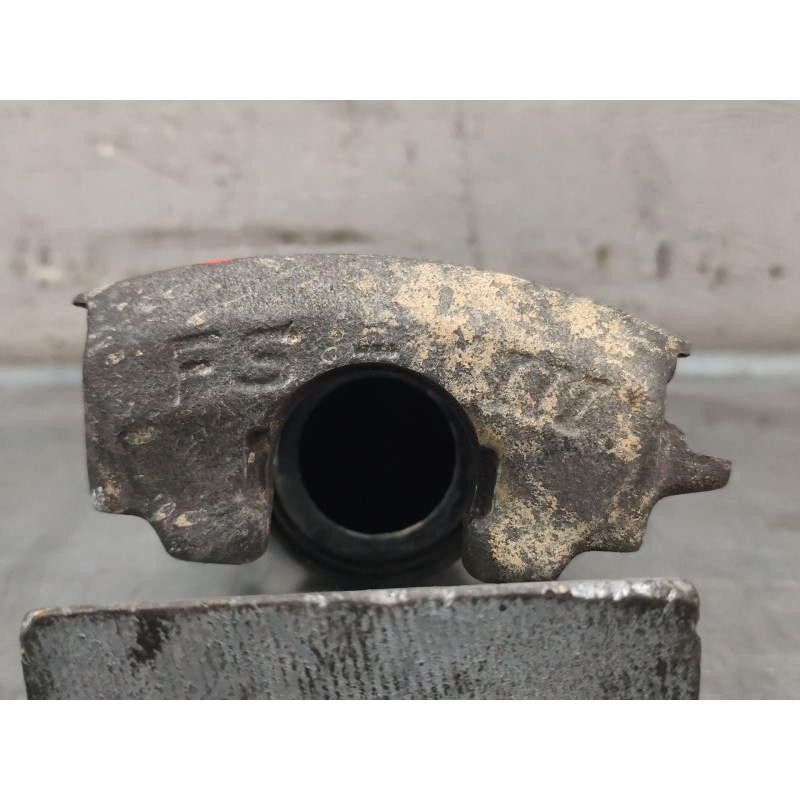 Recambio de pinza freno delantera derecha para volkswagen golf v (1k1) 1.9 tdi referencia OEM IAM - Negro 2