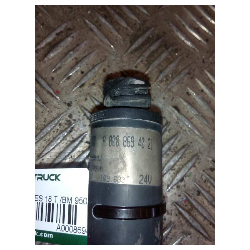 Recambio de bomba limpia para mercedes-benz atego 2-ejes 18 t /bm 950/2/4 1828 (4x2) om 906 la l (largo) referencia OEM IAM A000 - Blanco 2